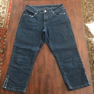 Very Slimming Denim Capri